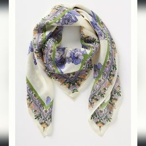 Anthropologie Large Floral Print Scarf - blue motif